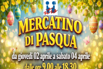 Mercatino pasquale in atrio monumentale